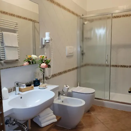 Hotel Squarciarelli 3*