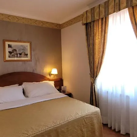 Hotel Squarciarelli Grottaferrata