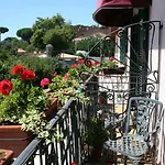 Squarciarelli Отель 3*
