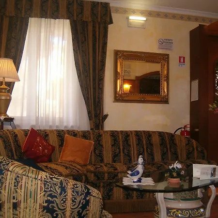 Squarciarelli Hotel