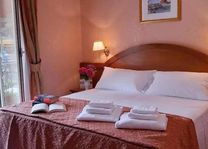 Squarciarelli Ξενοδοχείο